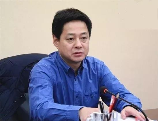 市委書記要求：必須把家庭放在工作之前！不要5＋2、白＋黑、8＋X（直戳痛點！）