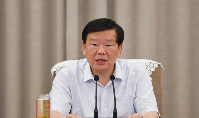 江蘇省委：要帶著強烈的自省態度和問題導向，結合工作中暴露出來的漏洞和不足，深入反思、汲取教訓